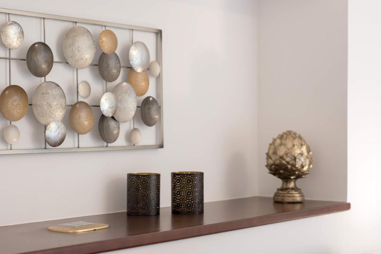 Duomo Seaside Deluxe Apartment By Ortigia Apartments Syracuse Bagian luar foto